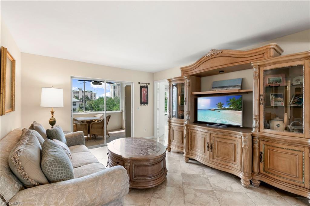 921 Seagrape Dr # 404b Property Photo 4