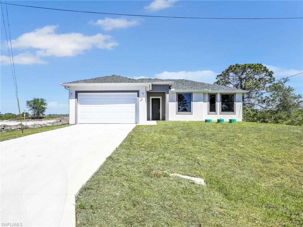 633 Cane St E Property Photo 1