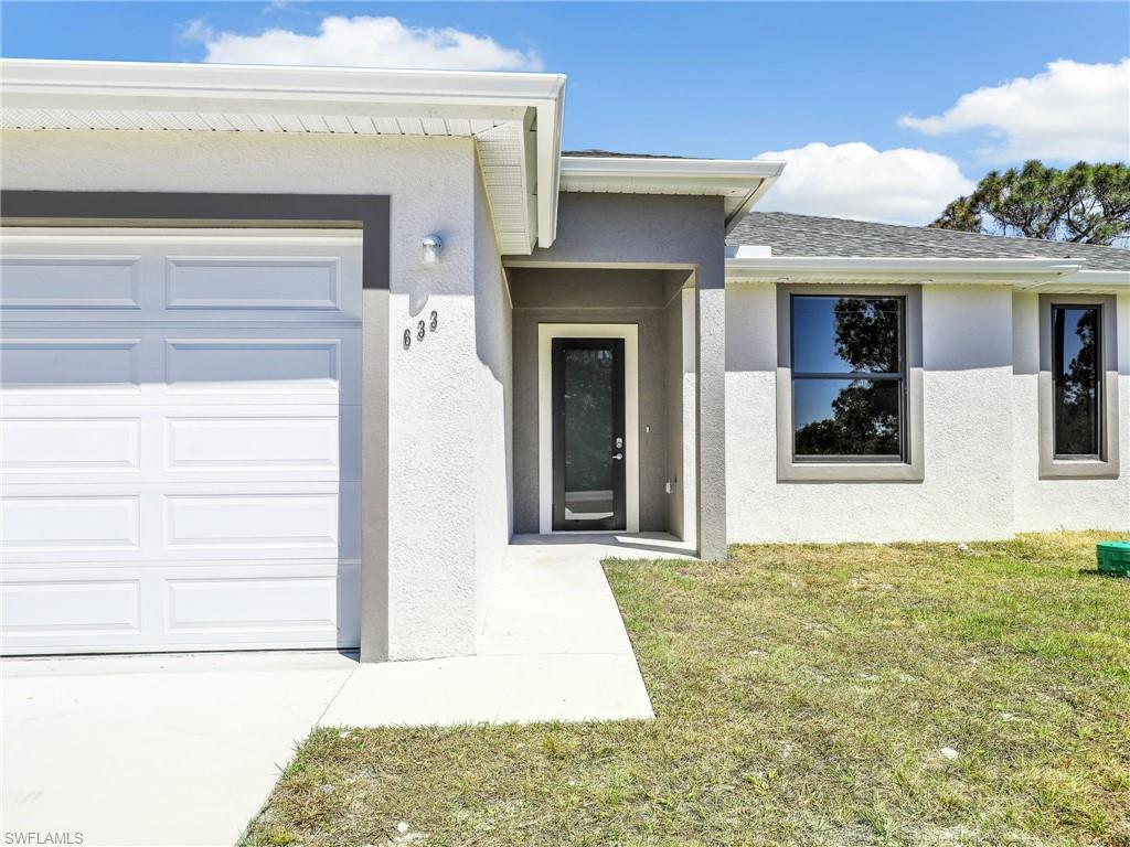 633 Cane St E Property Photo 2