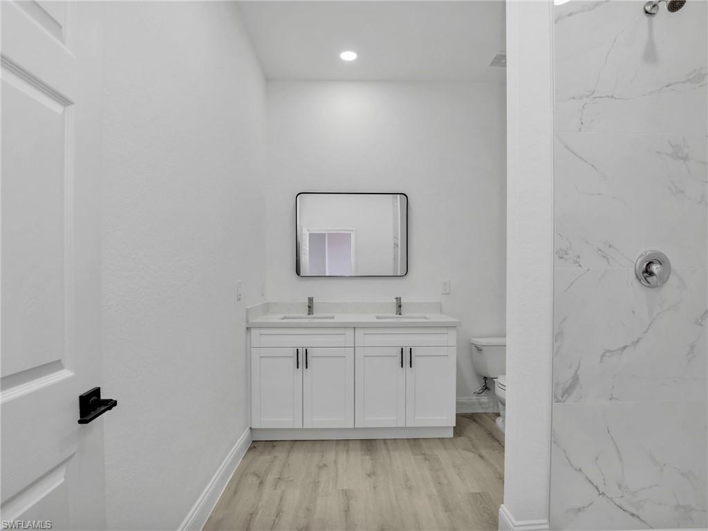 633 Cane St E Property Photo 16