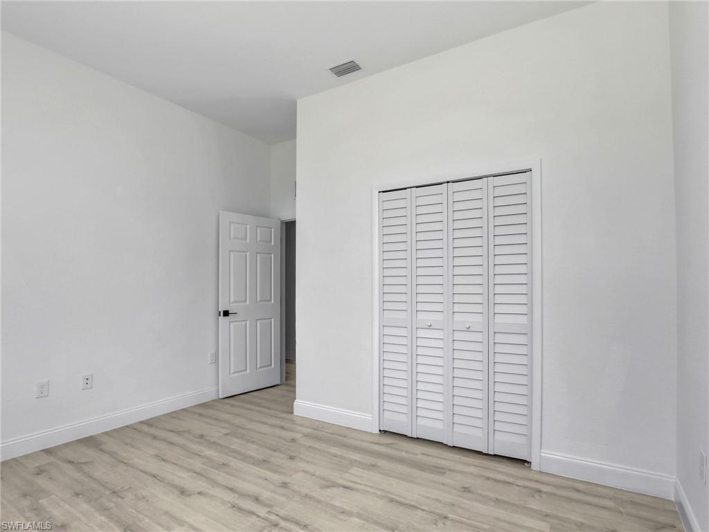 633 Cane St E Property Photo 18