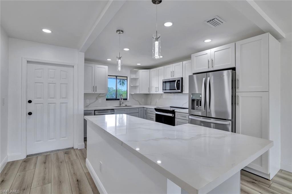 175 Cypress Way E # B205 Property Photo 6