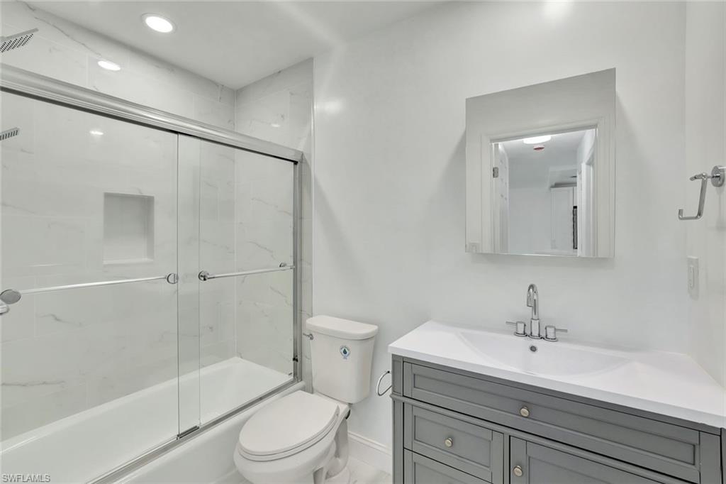 175 Cypress Way E # B205 Property Photo 17