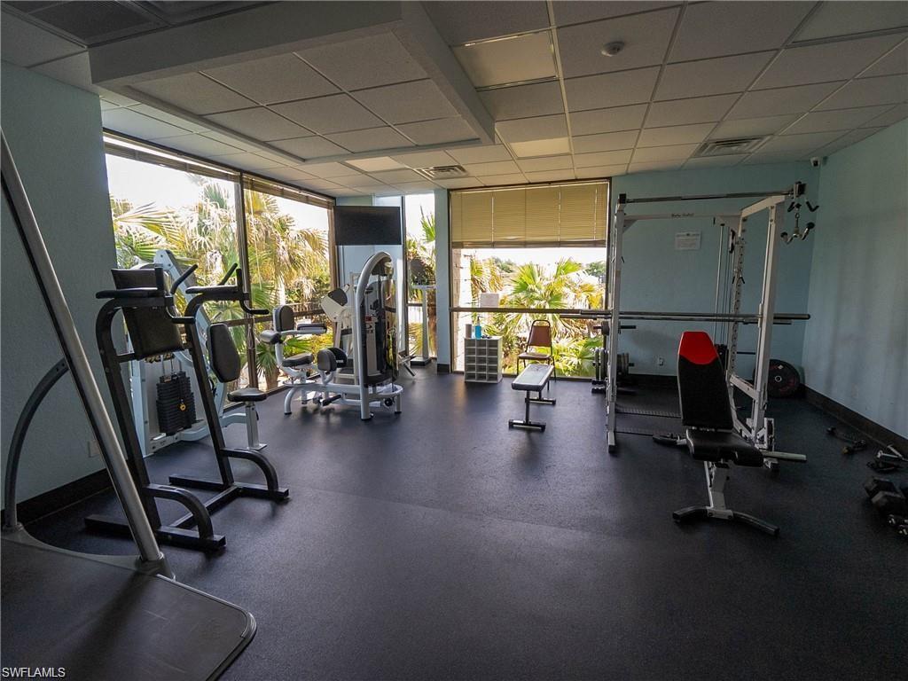 1740 Pine Valley Dr # 315 Property Photo 18