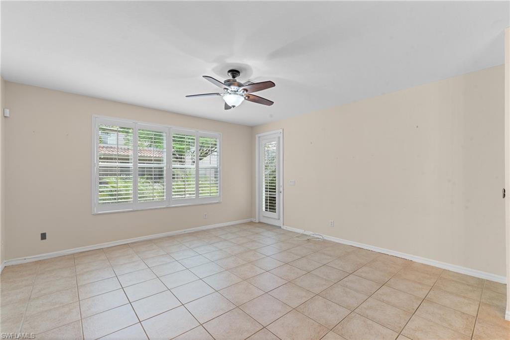 10033 Salina St Property Photo 9