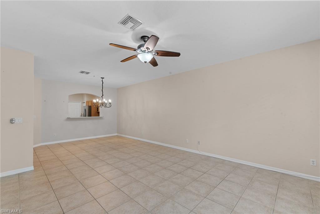 10033 Salina St Property Photo 11