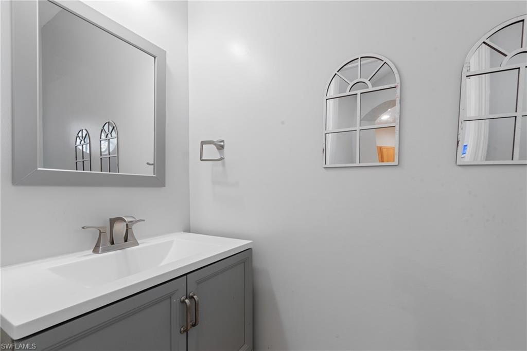 10033 Salina St Property Photo 13