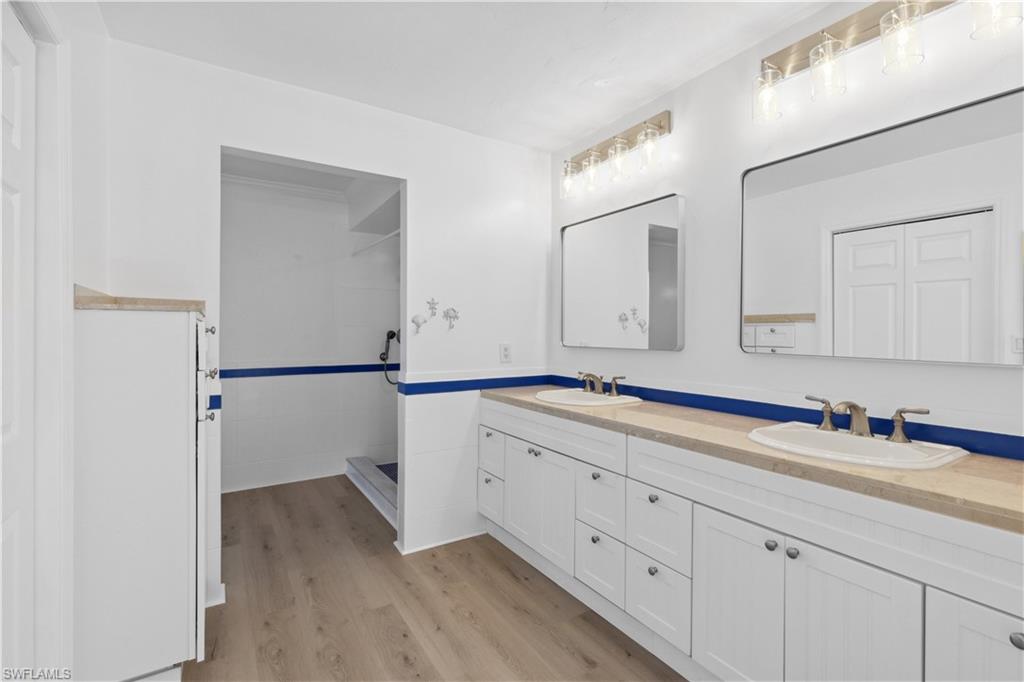 2213 Royal Ln Property Photo 16