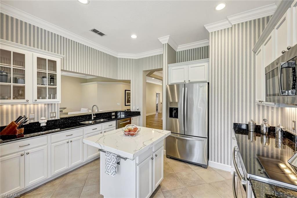 9041 Whimbrel Watch Ln # 201 Property Photo 16
