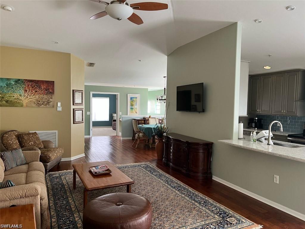 1405 Tiffany Ln # 1408 Property Photo 16