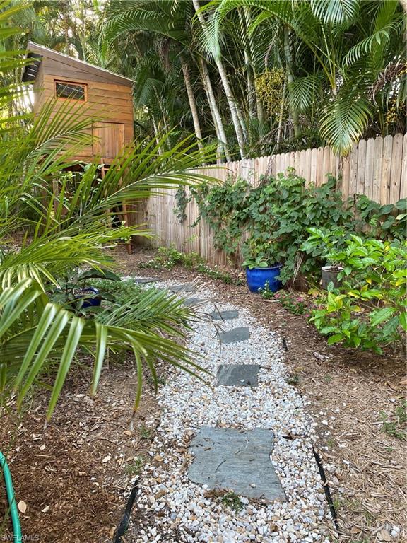 1239 Morningside Dr Property Photo 14