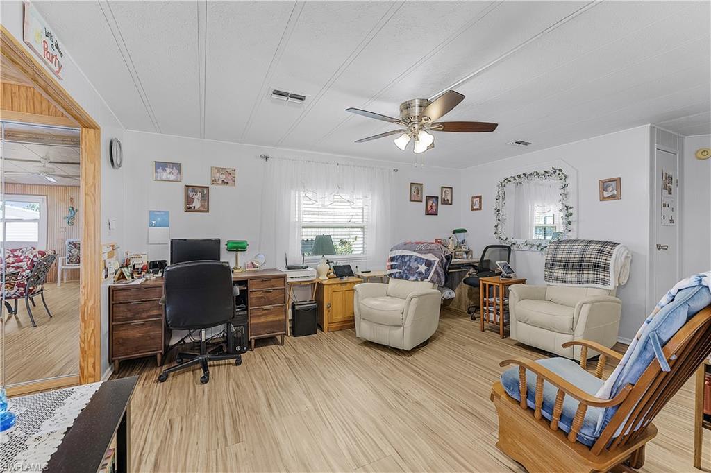 4931 Gulfgate Ln Property Photo 21