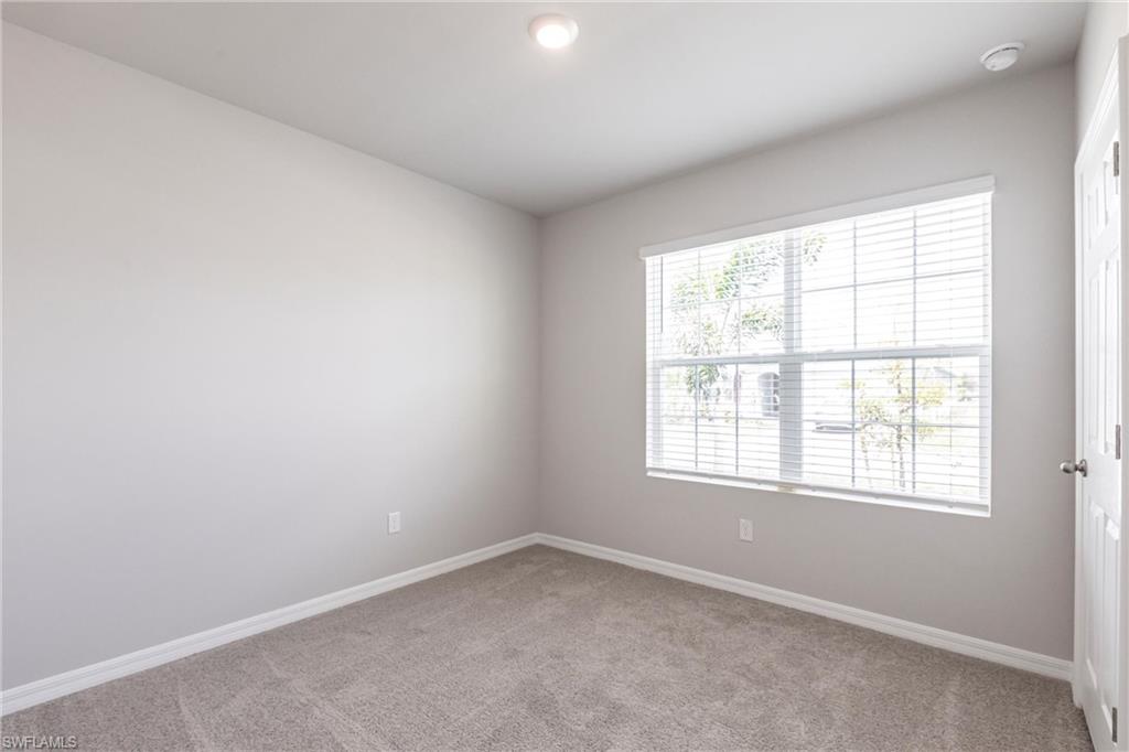 20241 Camino Torcido Loop Property Photo 22