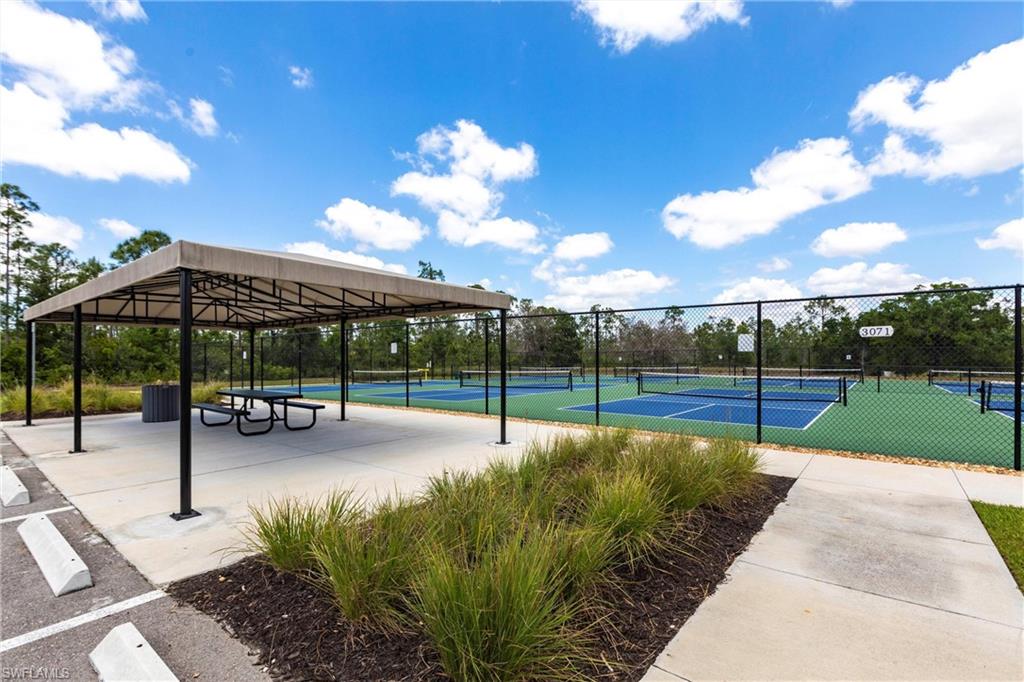 20241 Camino Torcido Loop Property Photo 40
