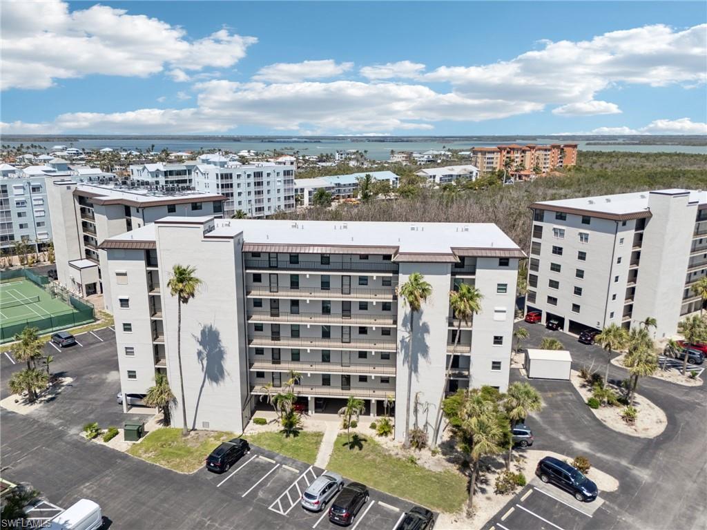 6893 Estero Blvd # 425 Property Photo 2