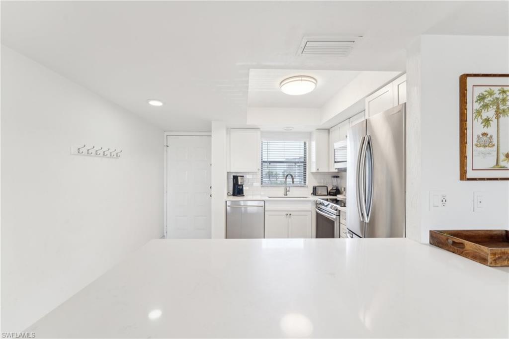 6893 Estero Blvd # 425 Property Photo 11