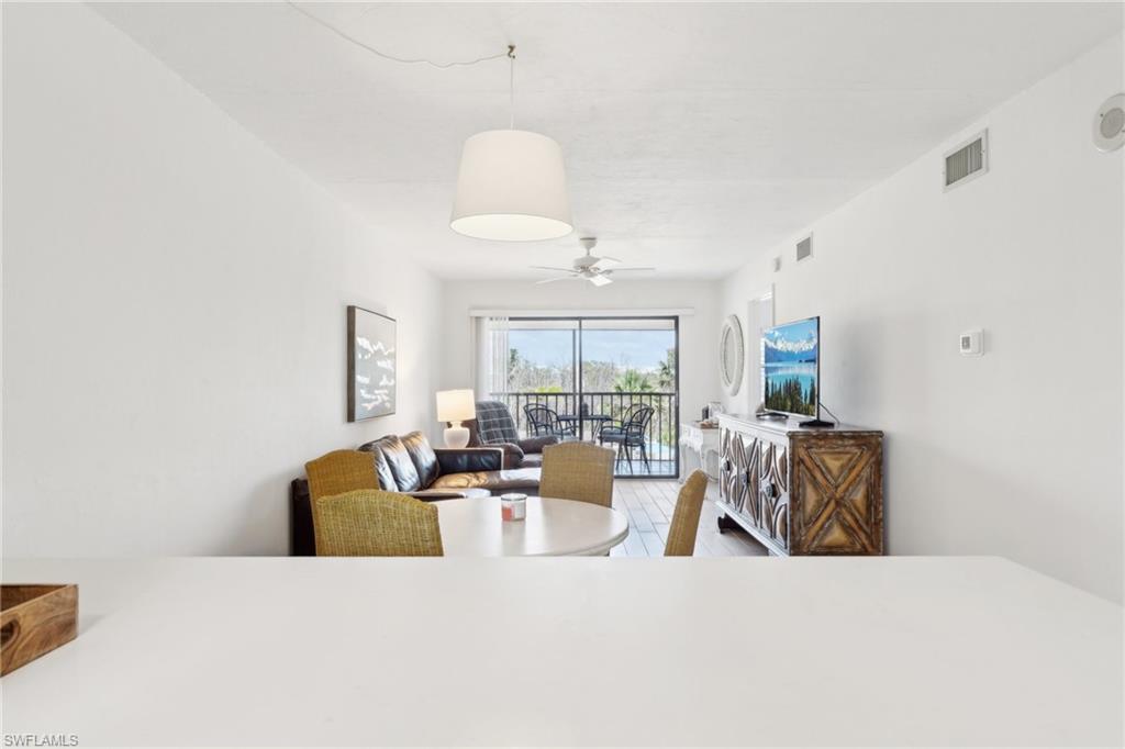 6893 Estero Blvd # 425 Property Photo 12