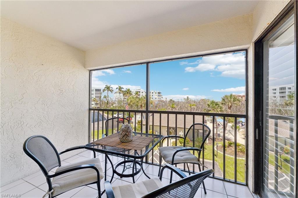 6893 Estero Blvd # 425 Property Photo 22
