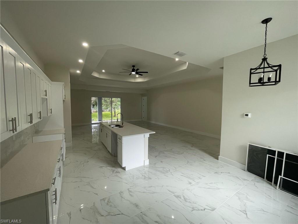 6124 Laurelwood Dr Property Photo 7