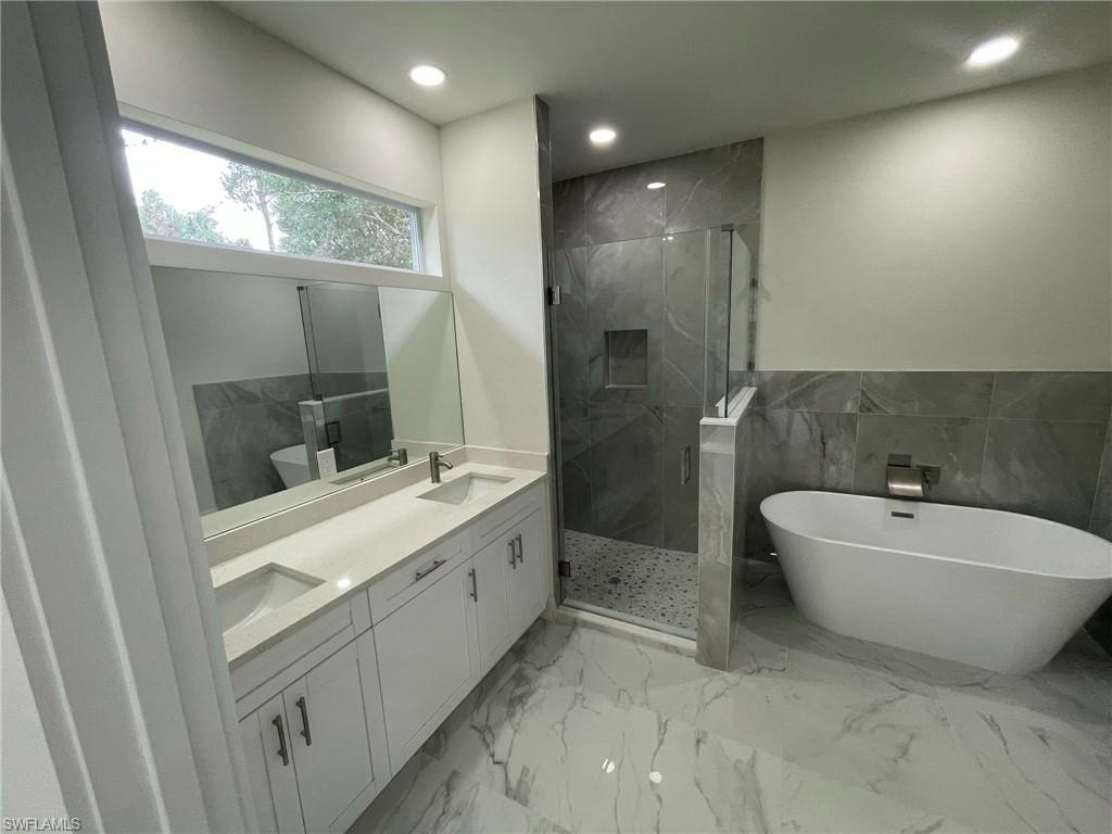 6124 Laurelwood Dr Property Photo 13