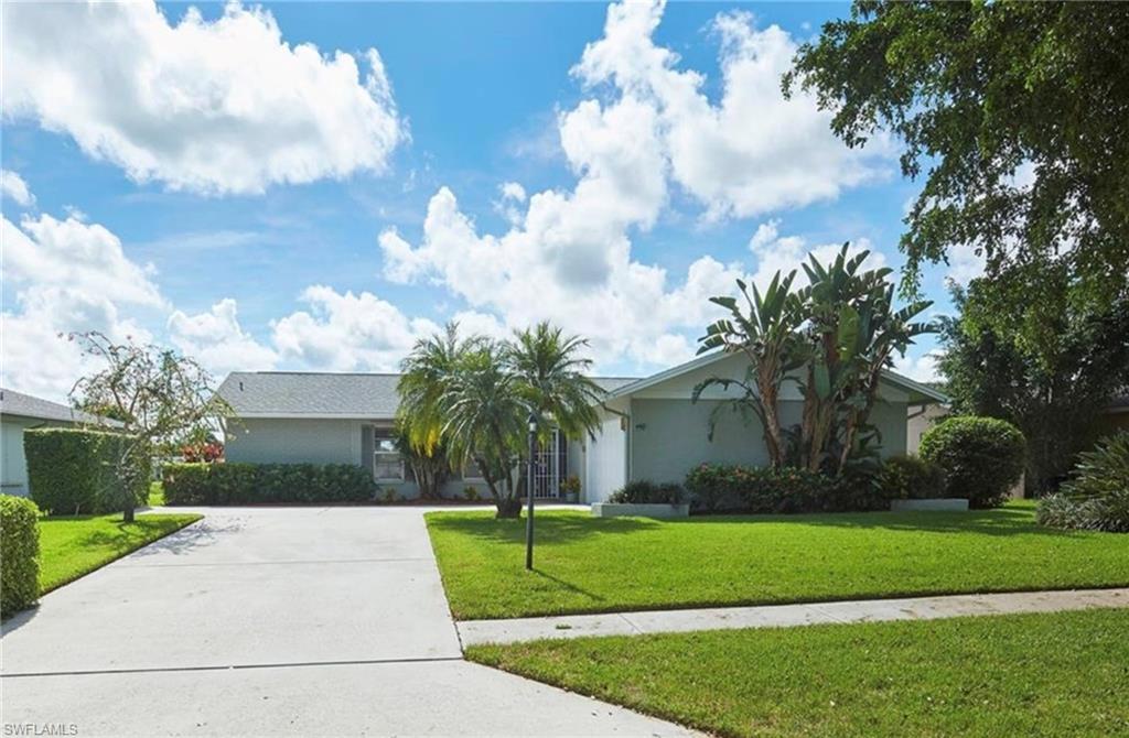 4469 Beechwood Lake Dr Property Photo