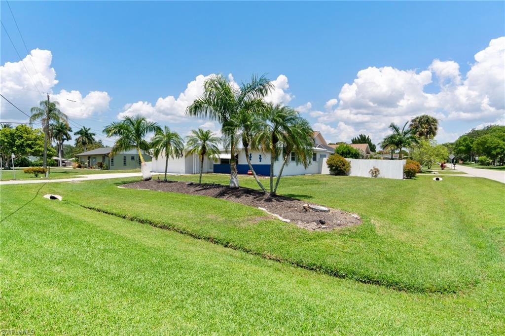 390 Valley Dr Property Photo