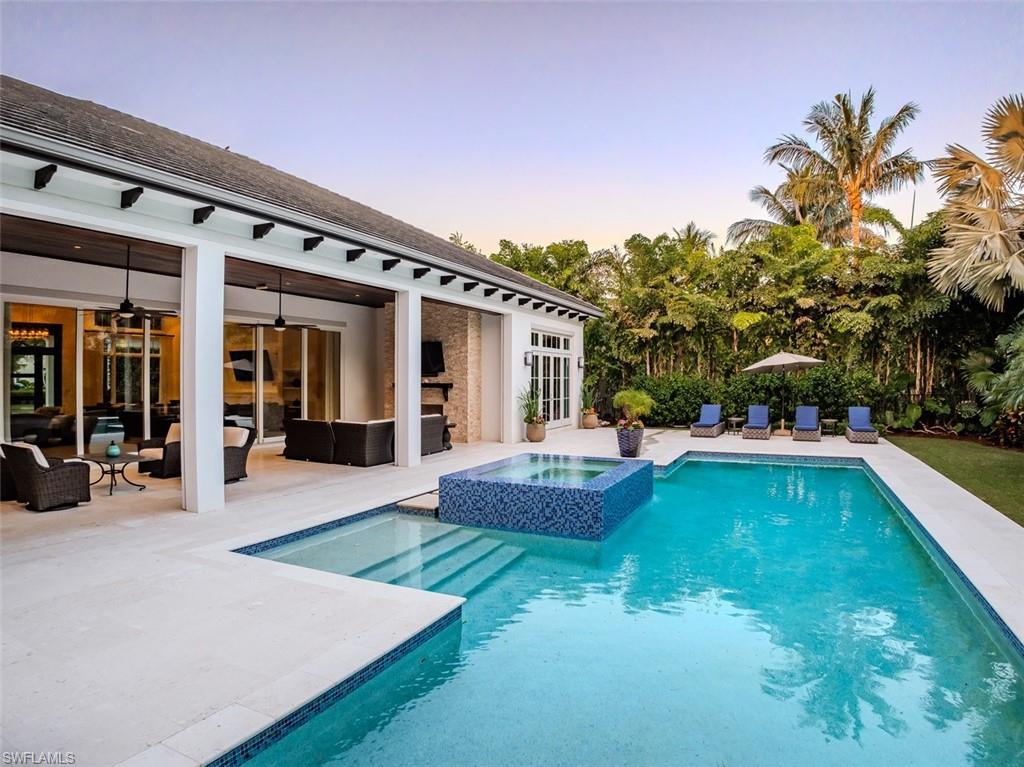 702 Bobwhite Ln Property Photo 2