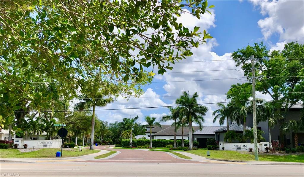 1426 Carleton Palm Ct Property Photo 3