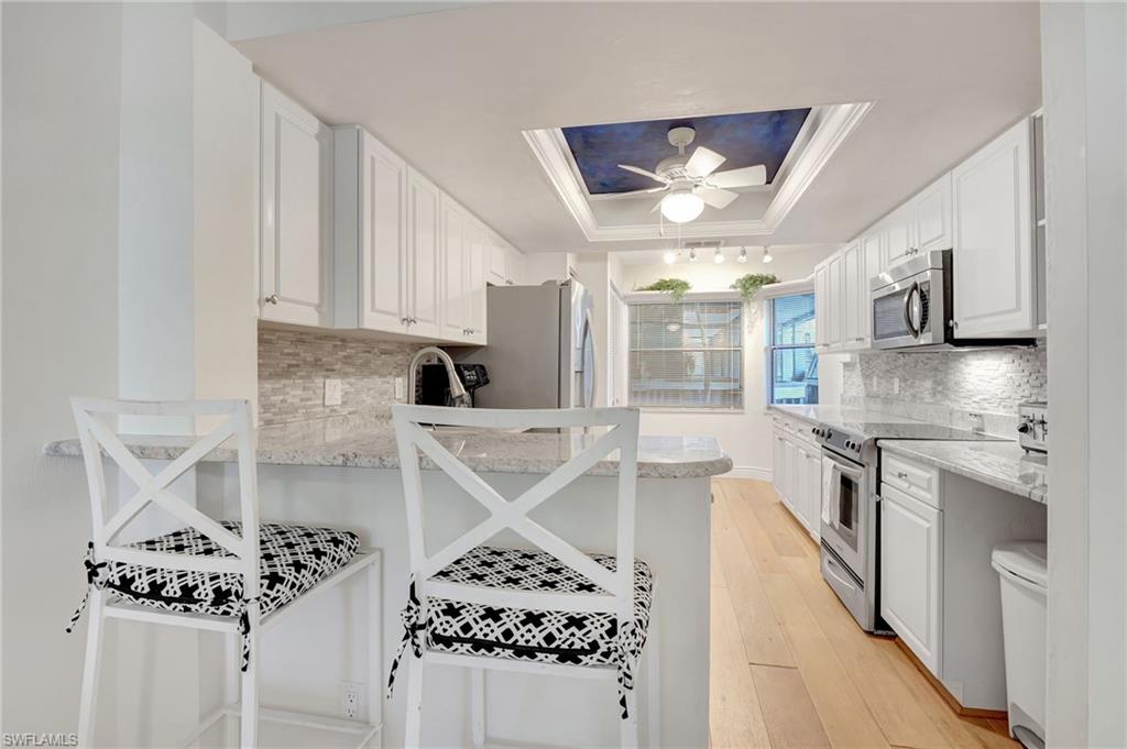 630 Wiggins Bay Dr # A11 Property Photo 6