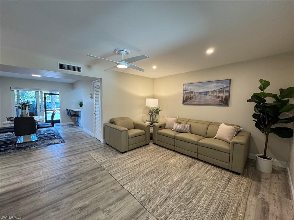 788 Park Shore Dr # F17 Property Photo 2