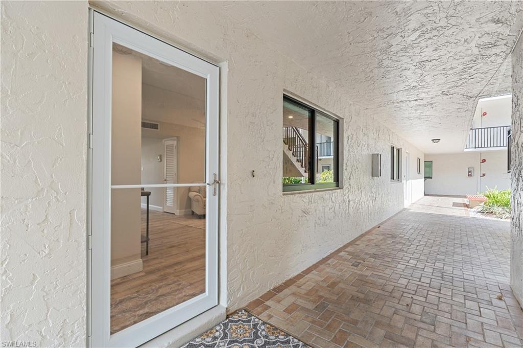 788 Park Shore Dr # F17 Property Photo 7