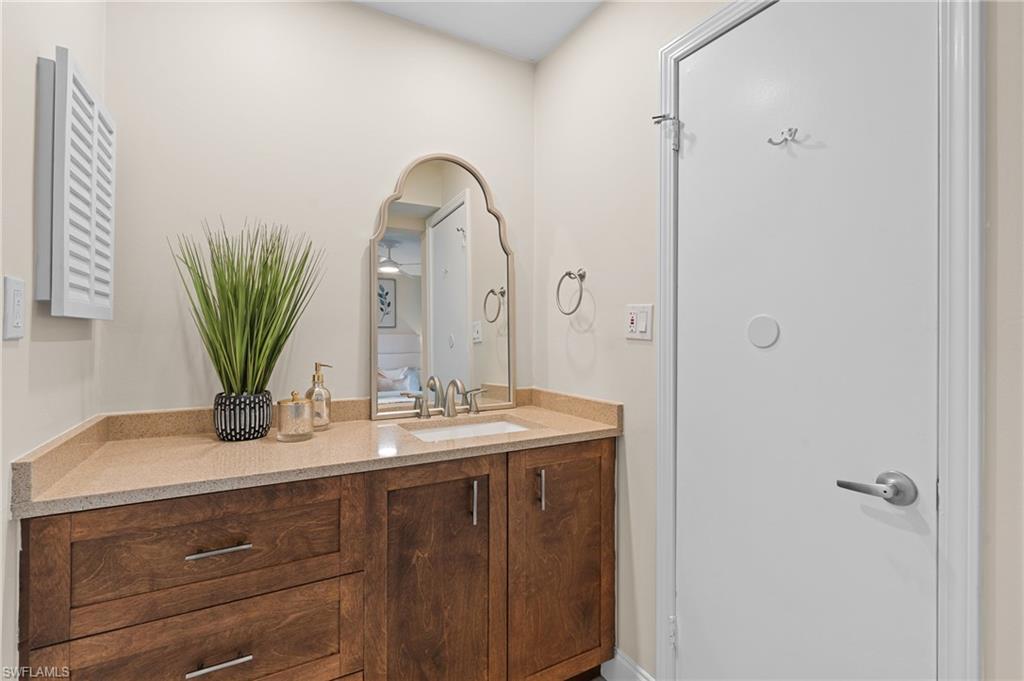 788 Park Shore Dr # F17 Property Photo 34