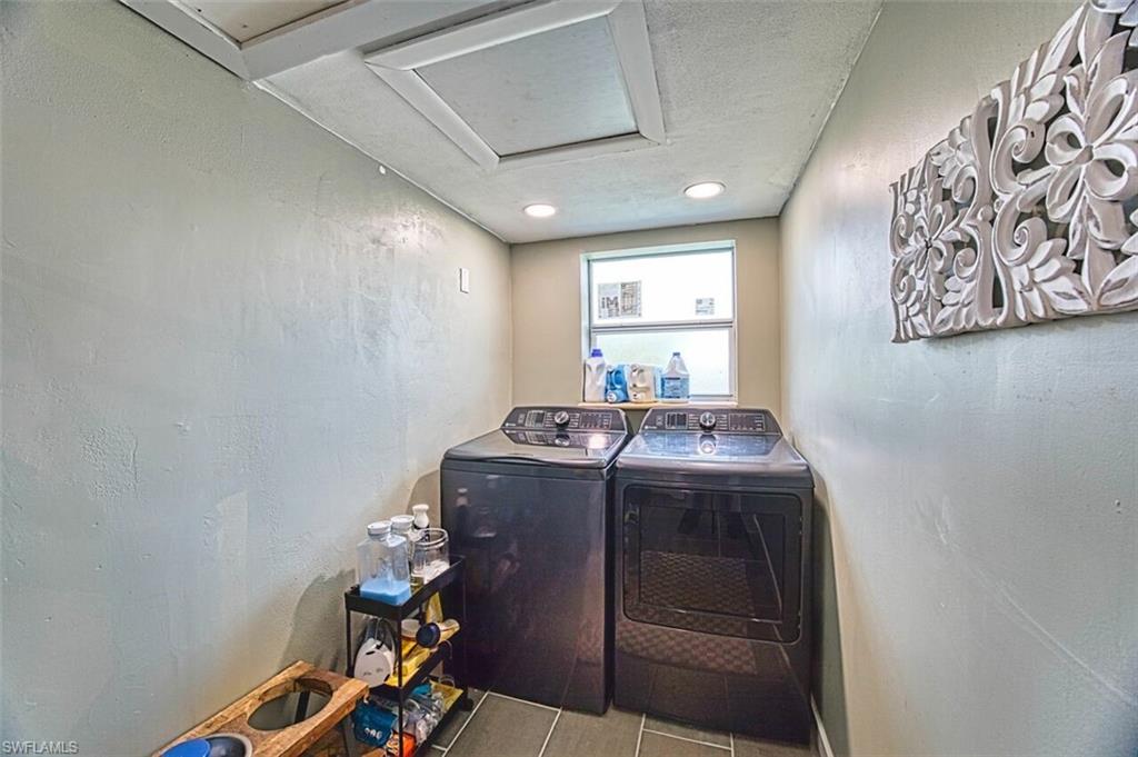 5220 Tower Dr Property Photo 32