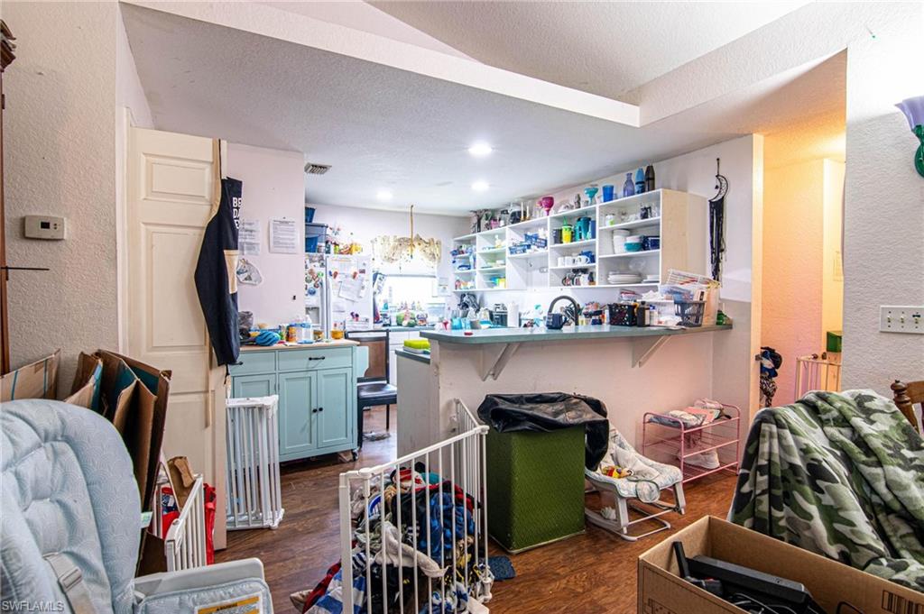 1412 Ne 1st St Property Photo 8