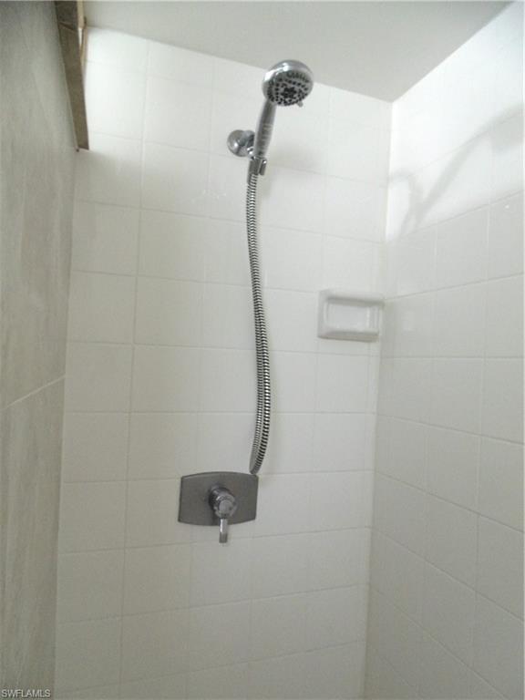 18215 Iris Rd Property Photo 13