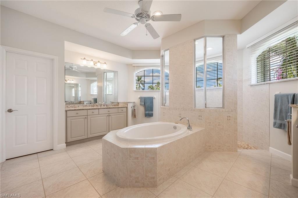 13990 Reflection Lakes Dr Property Photo 16