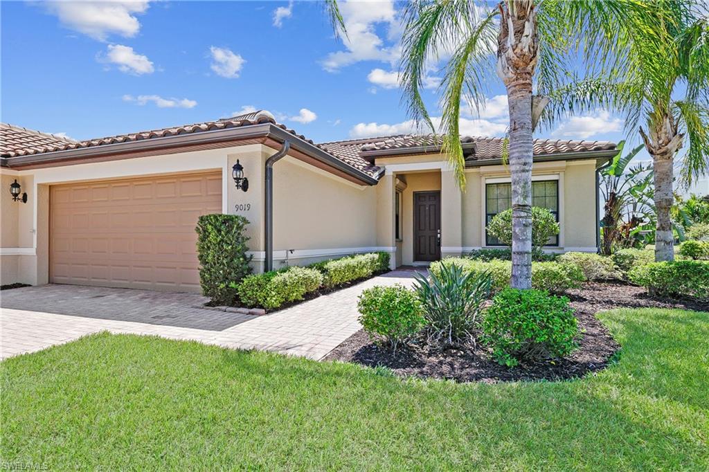 9019 Triangle Palm Ln Property Photo 15