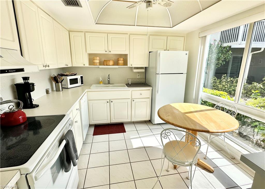 209 Palm Dr # 1 Property Photo