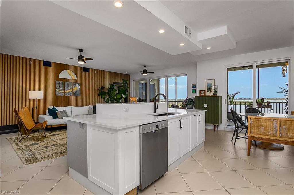 337 Vintage Bay Dr # D28 Property Photo 7