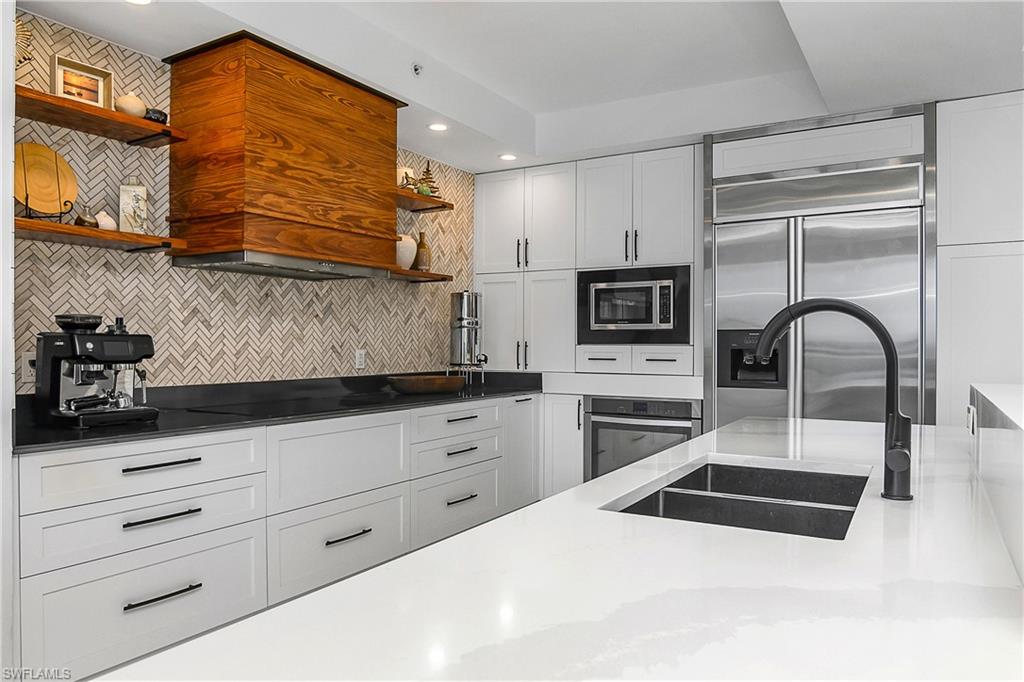 337 Vintage Bay Dr # D28 Property Photo 11