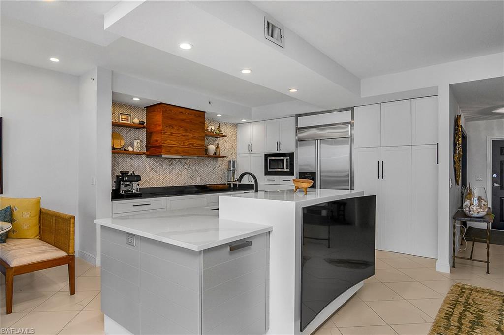 337 Vintage Bay Dr # D28 Property Photo 15