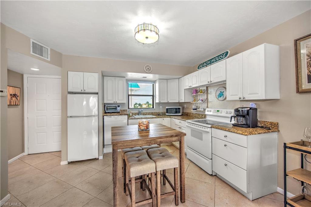1027 Anglers Cv # B502 Property Photo 10