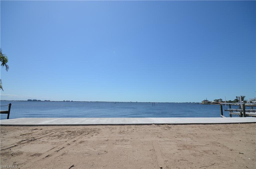 228 Bayshore Dr Property Photo 1