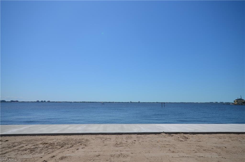 228 Bayshore Dr Property Photo 5