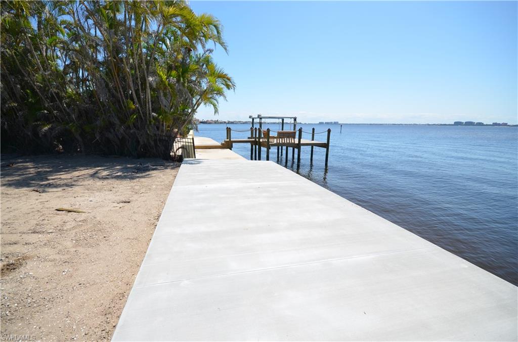 228 Bayshore Dr Property Photo 9