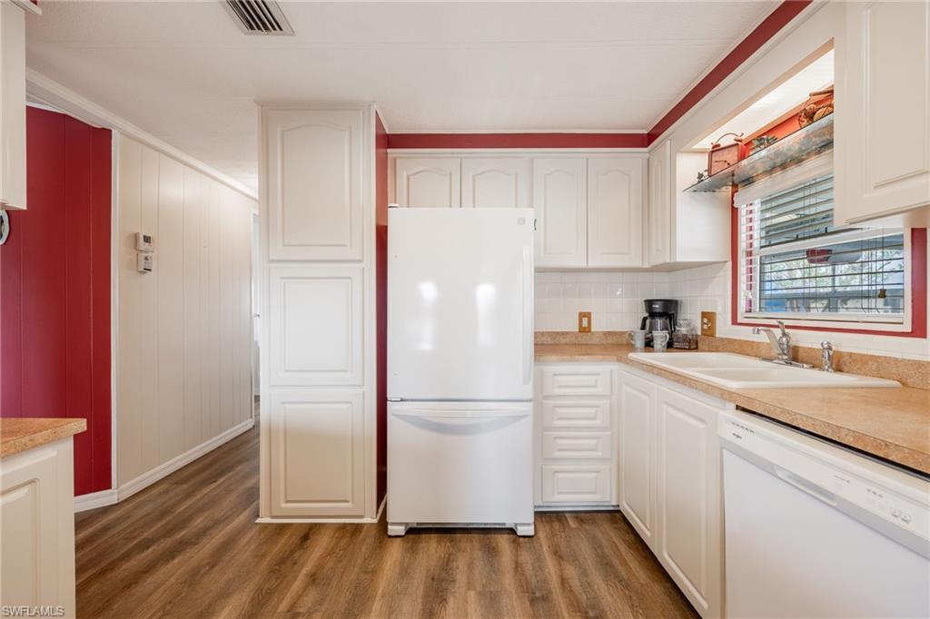 500 Jacklin Ln Property Photo 15
