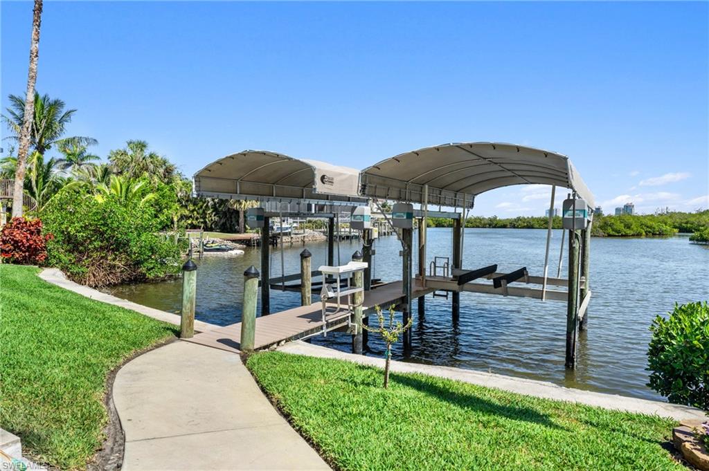 5630 Queens Kew Property Photo 27