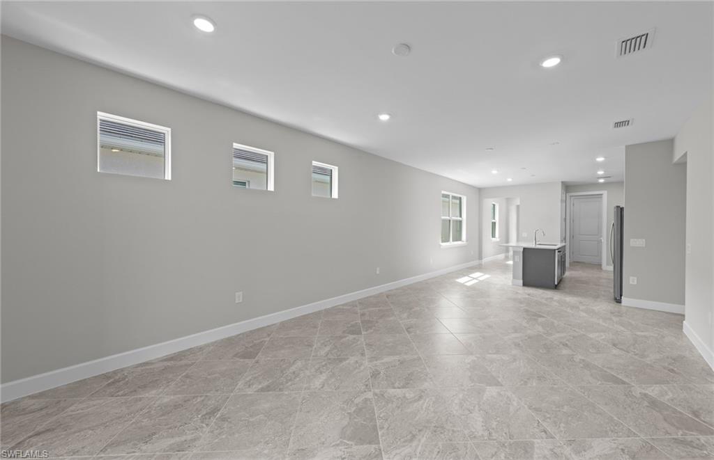 17317 Willow Tree Ln Property Photo 14