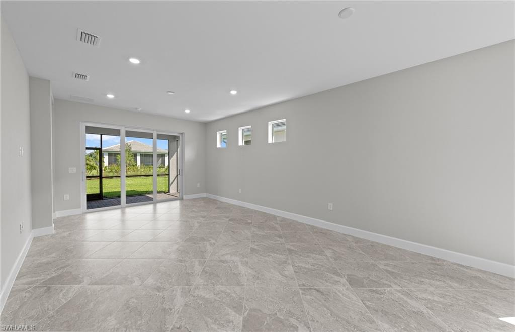17317 Willow Tree Ln Property Photo 15