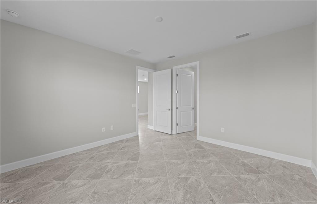 17317 Willow Tree Ln Property Photo 19